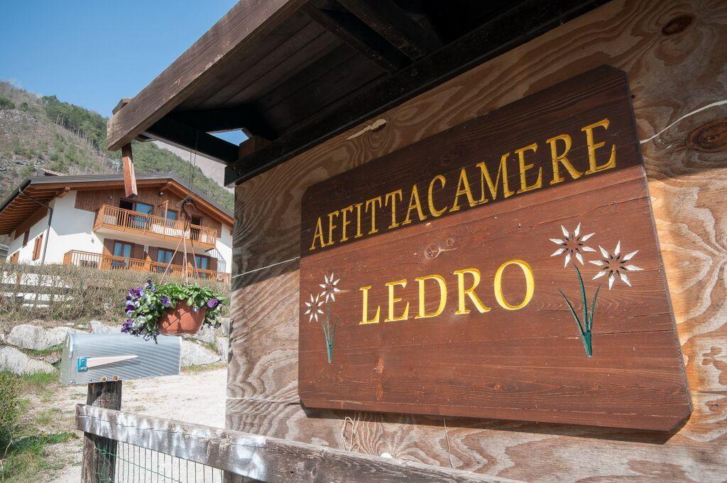 ميتزولاغو B&B Ledro Affittacamere المظهر الخارجي الصورة
